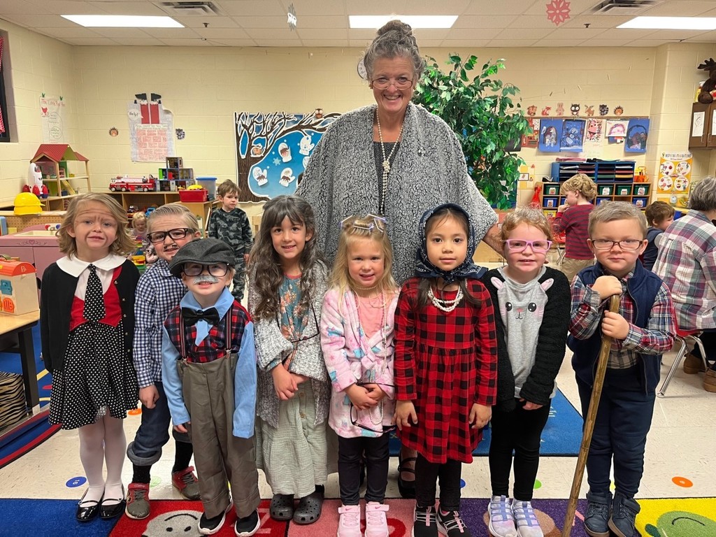 Y23 PreK 100th Day