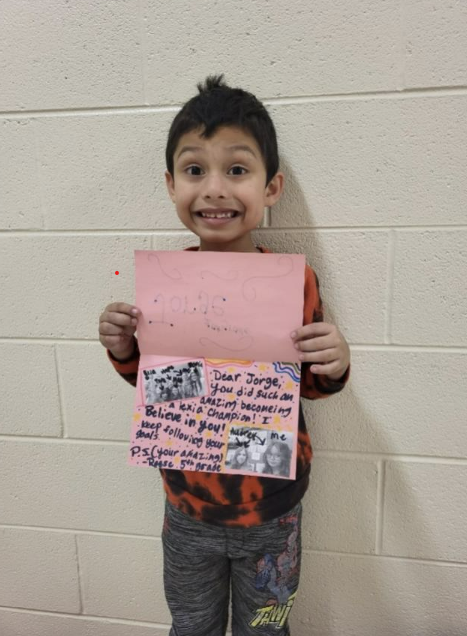 Adairsville elementary student receives a card
